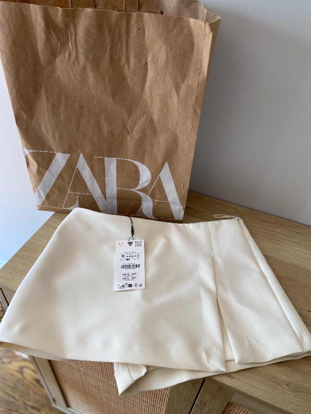 Zara white skort NWT
